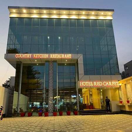 Hotel Sahib'S Red Carpet - Family & Corporate Hotel Chain 아그라 외부 사진