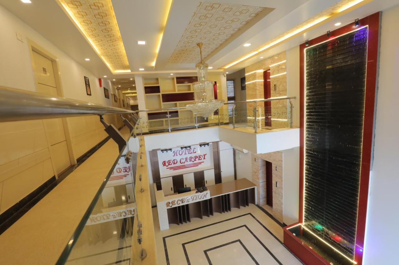 Hotel Sahib'S Red Carpet - Family & Corporate Hotel Chain 아그라 외부 사진