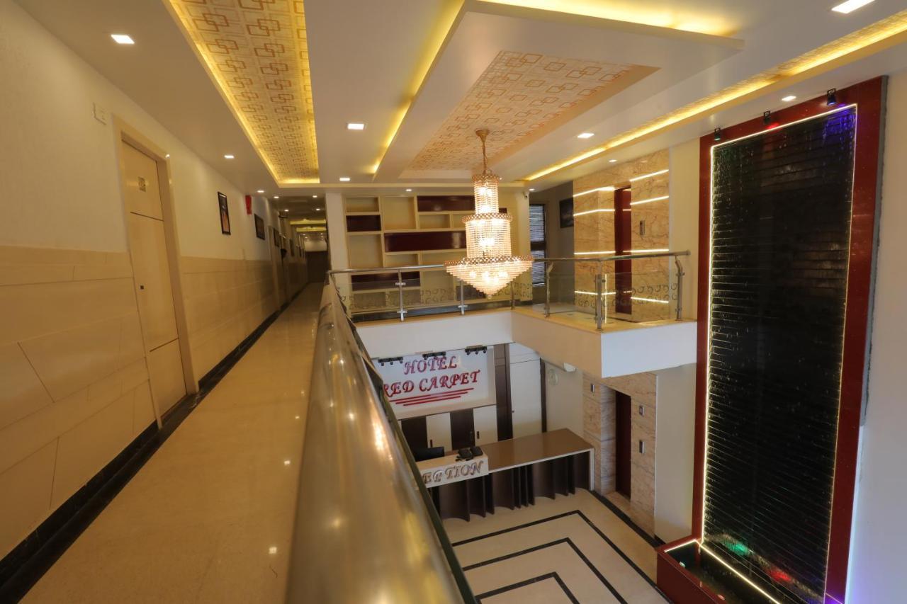 Hotel Sahib'S Red Carpet - Family & Corporate Hotel Chain 아그라 외부 사진